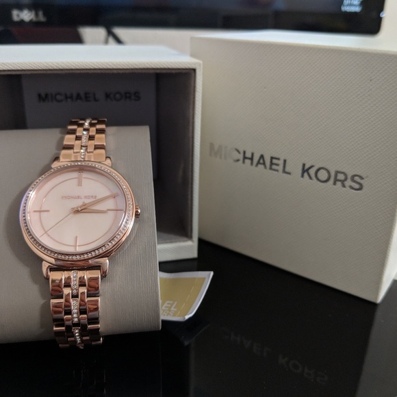 Michael Kors Crystal Rose Gold Cynthia wrist watch